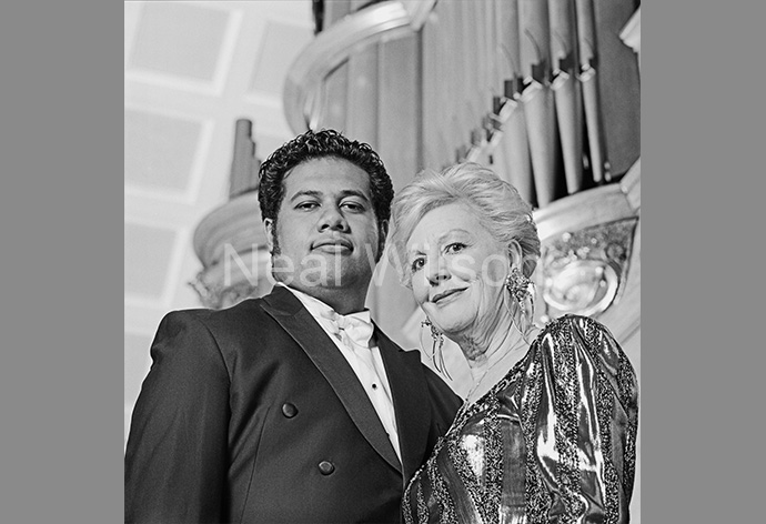 Johnathan Lemalu, Baritone & Gloria Saarinen, Pianist